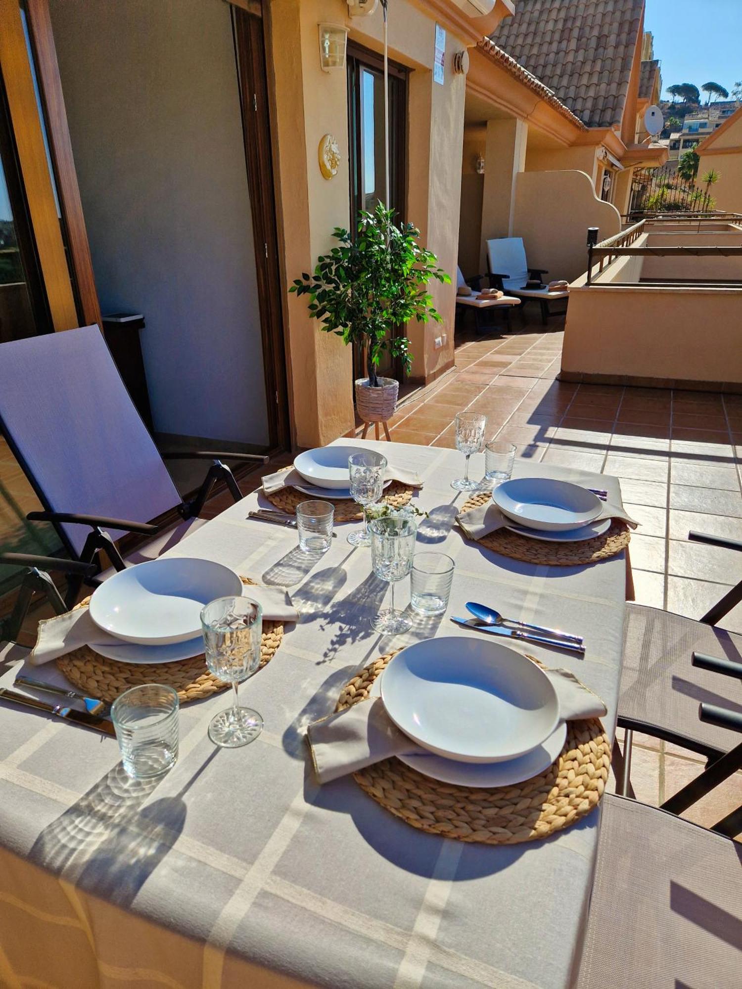 דירות בנאלמדנה Penthouse Benalvistas Torregolf Seaview מראה חיצוני תמונה