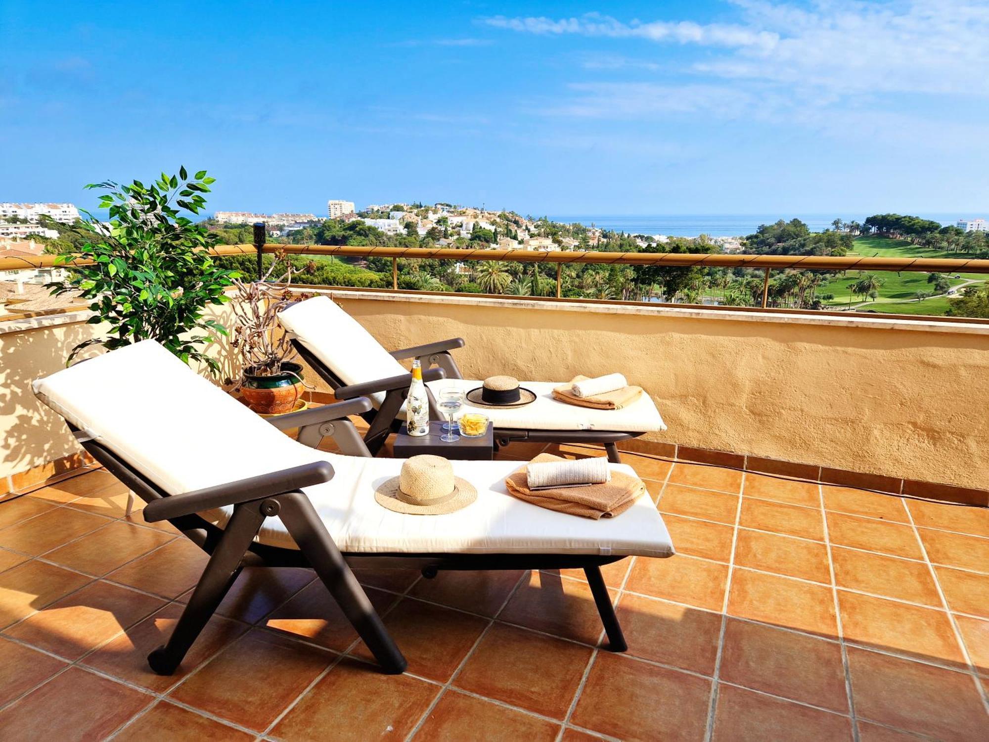 דירות בנאלמדנה Penthouse Benalvistas Torregolf Seaview מראה חיצוני תמונה